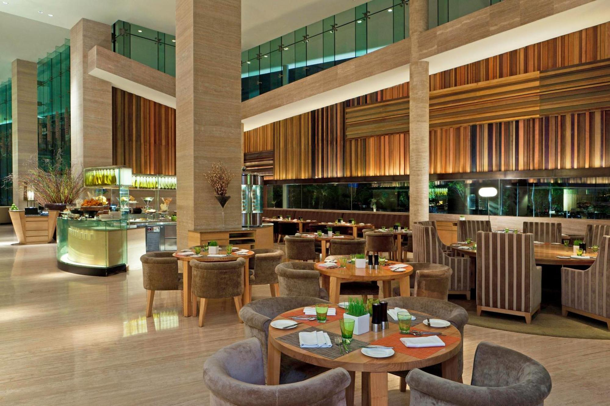 The Westin Gurgaon, New Delhi Hotel Exterior photo